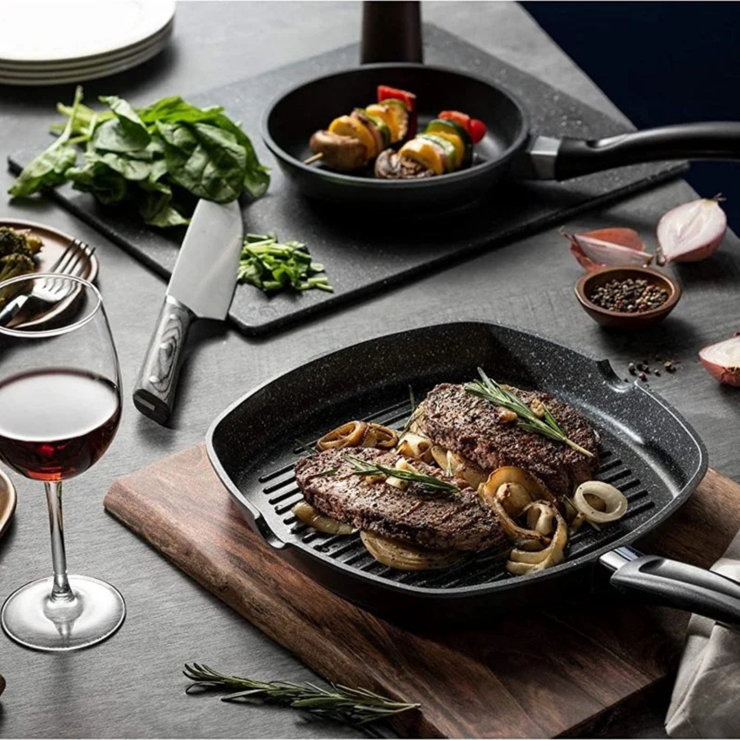 Grillpfanne aus geschmiedetem Aluminium mit Marmor-Antihaftbeschichtung